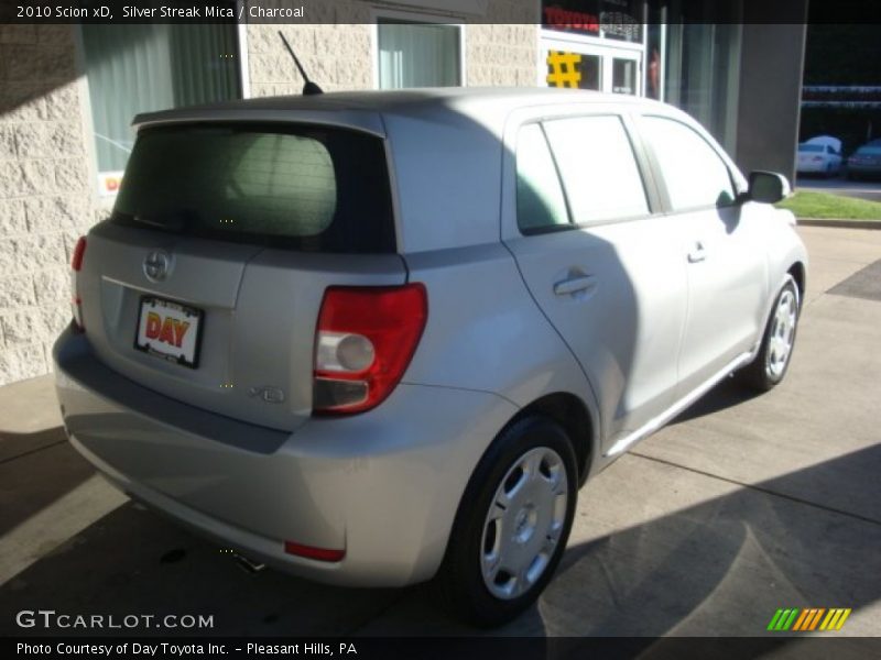 Silver Streak Mica / Charcoal 2010 Scion xD