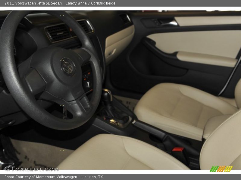 Candy White / Cornsilk Beige 2011 Volkswagen Jetta SE Sedan