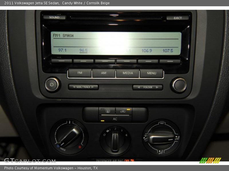 Candy White / Cornsilk Beige 2011 Volkswagen Jetta SE Sedan