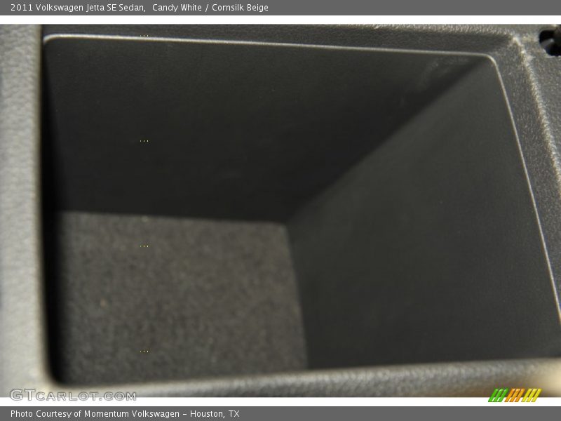 Candy White / Cornsilk Beige 2011 Volkswagen Jetta SE Sedan