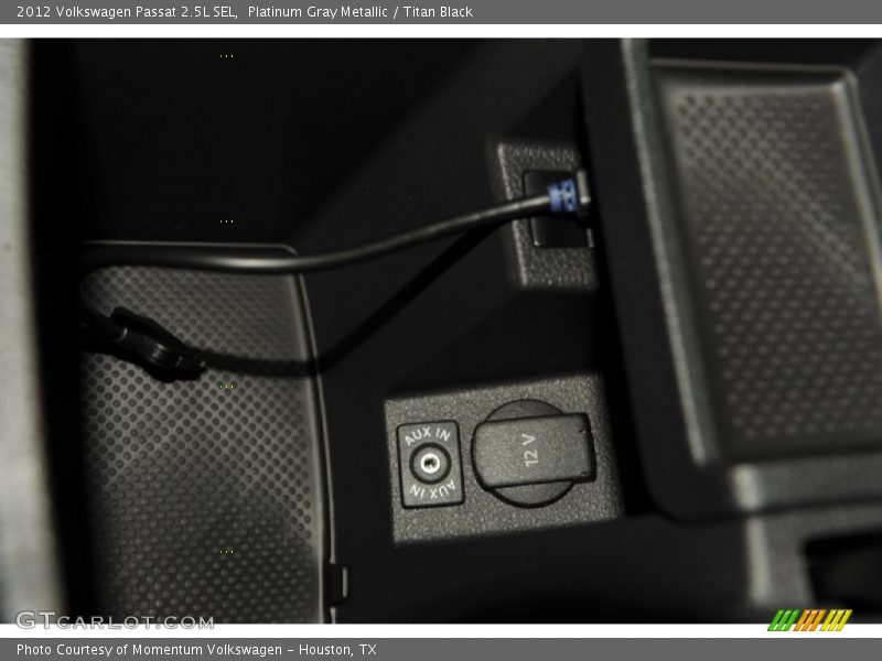 Platinum Gray Metallic / Titan Black 2012 Volkswagen Passat 2.5L SEL