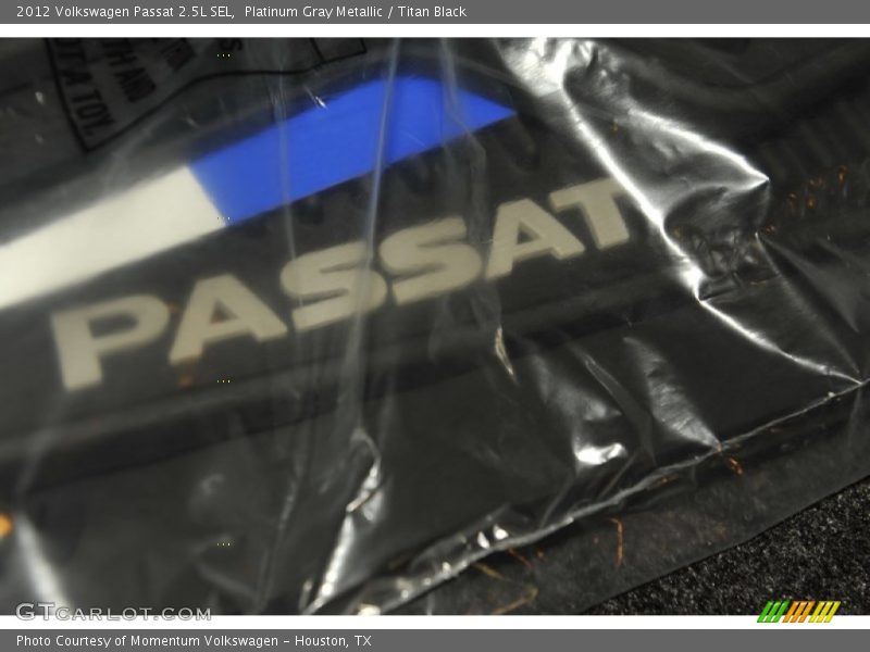 Platinum Gray Metallic / Titan Black 2012 Volkswagen Passat 2.5L SEL