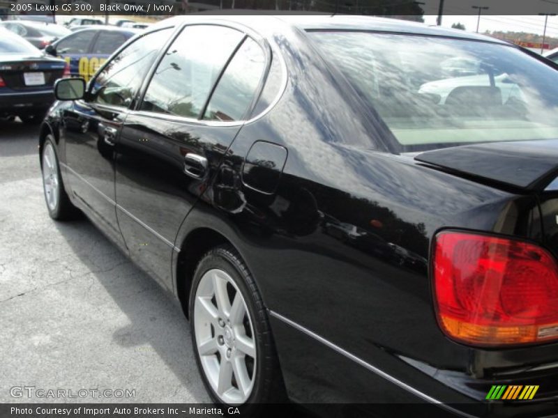 Black Onyx / Ivory 2005 Lexus GS 300