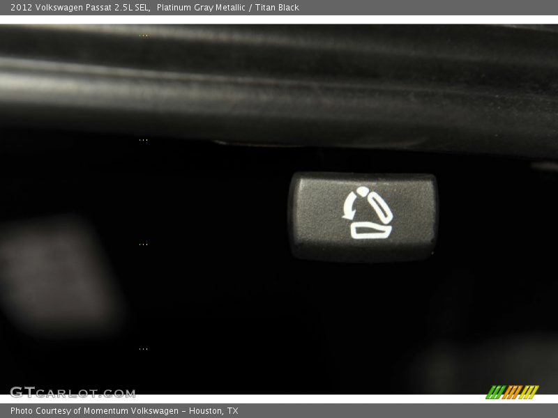 Platinum Gray Metallic / Titan Black 2012 Volkswagen Passat 2.5L SEL