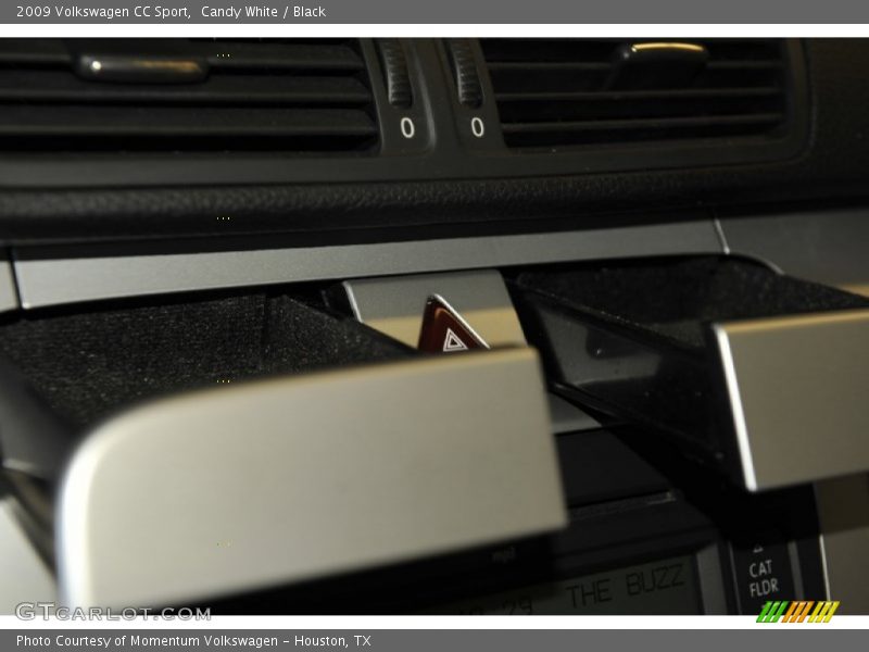 Candy White / Black 2009 Volkswagen CC Sport
