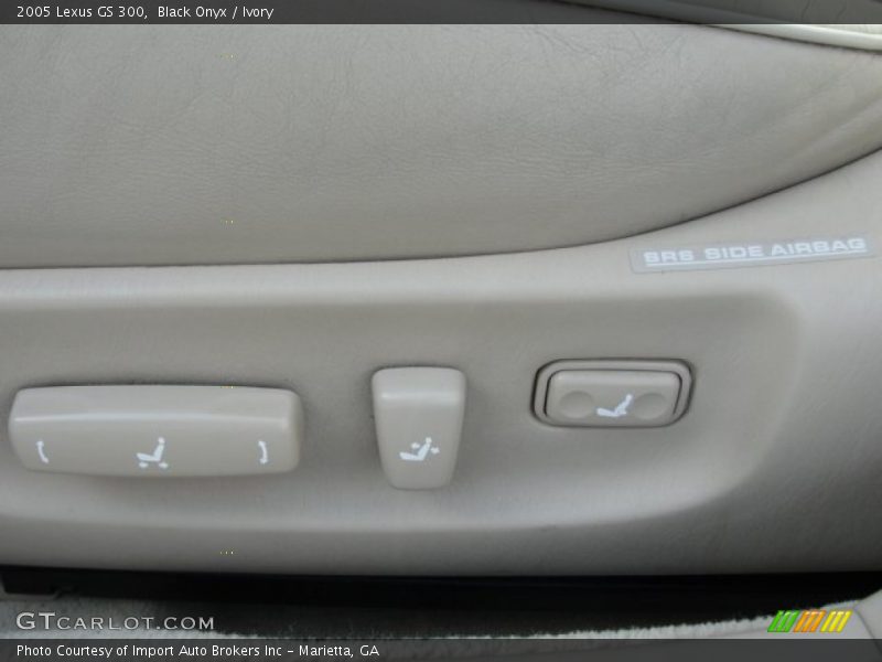 Black Onyx / Ivory 2005 Lexus GS 300