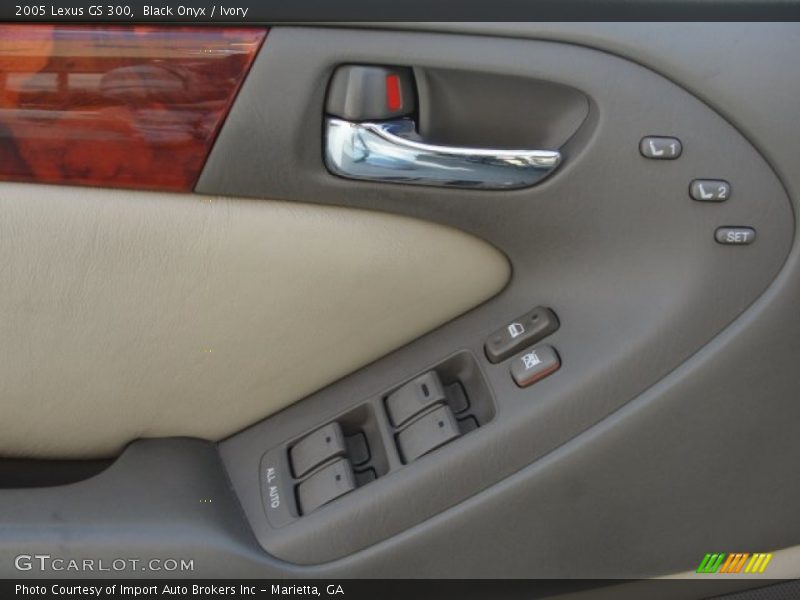 Black Onyx / Ivory 2005 Lexus GS 300