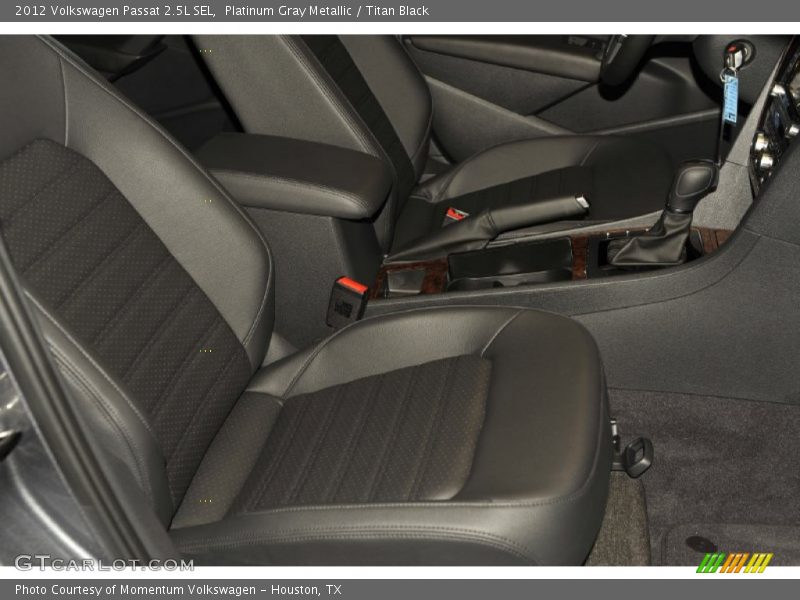 Platinum Gray Metallic / Titan Black 2012 Volkswagen Passat 2.5L SEL