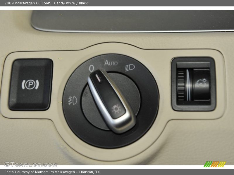 Candy White / Black 2009 Volkswagen CC Sport