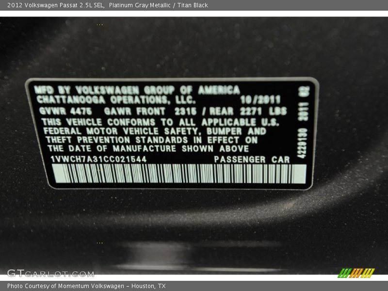 Platinum Gray Metallic / Titan Black 2012 Volkswagen Passat 2.5L SEL