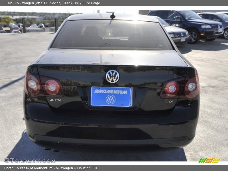 Black Uni / Pure Beige 2009 Volkswagen Jetta TDI Sedan