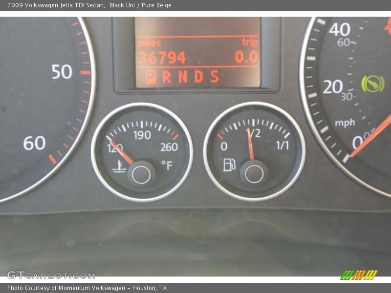 Black Uni / Pure Beige 2009 Volkswagen Jetta TDI Sedan