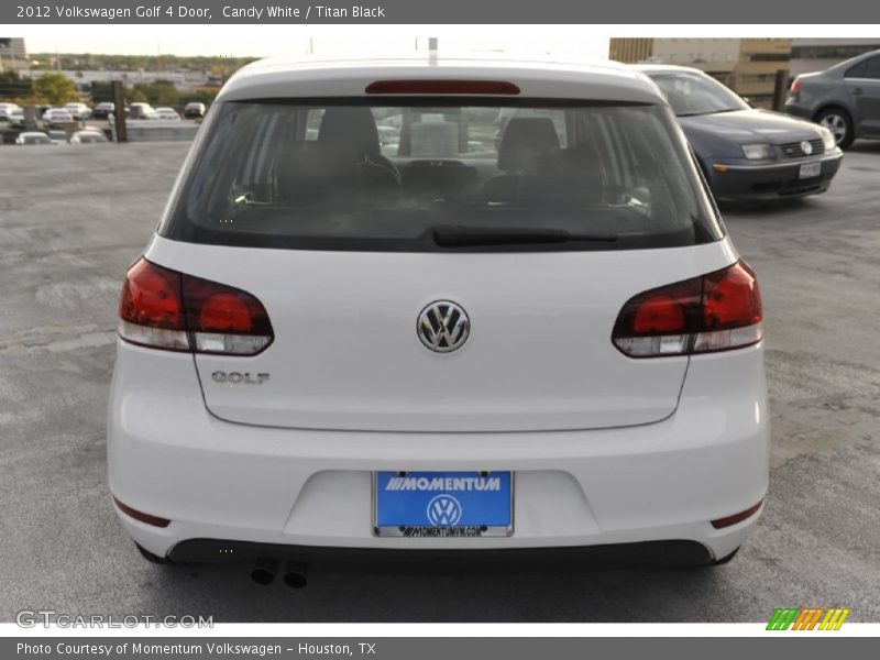 Candy White / Titan Black 2012 Volkswagen Golf 4 Door