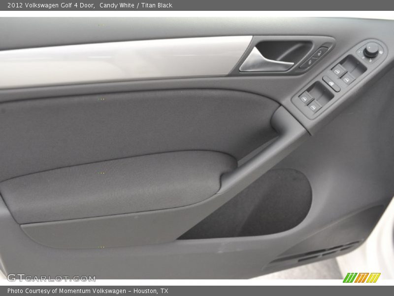 Candy White / Titan Black 2012 Volkswagen Golf 4 Door