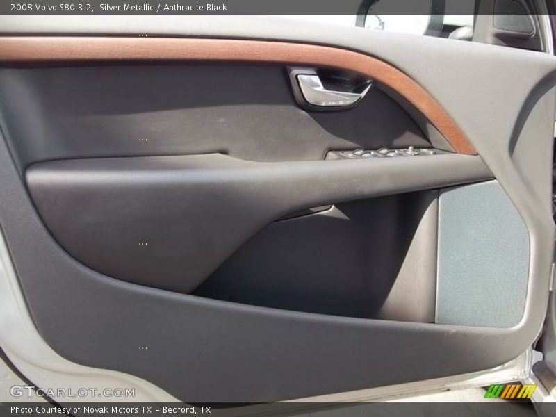 Silver Metallic / Anthracite Black 2008 Volvo S80 3.2