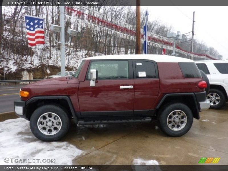 Brick Red / Dark Charcoal 2011 Toyota FJ Cruiser 4WD