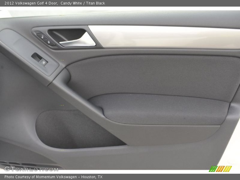 Candy White / Titan Black 2012 Volkswagen Golf 4 Door