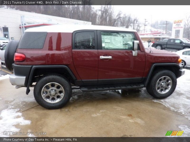 Brick Red / Dark Charcoal 2011 Toyota FJ Cruiser 4WD