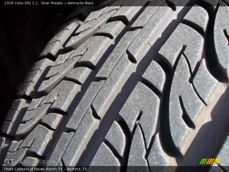 Silver Metallic / Anthracite Black 2008 Volvo S80 3.2