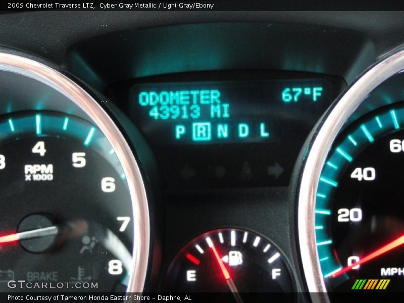 Cyber Gray Metallic / Light Gray/Ebony 2009 Chevrolet Traverse LTZ