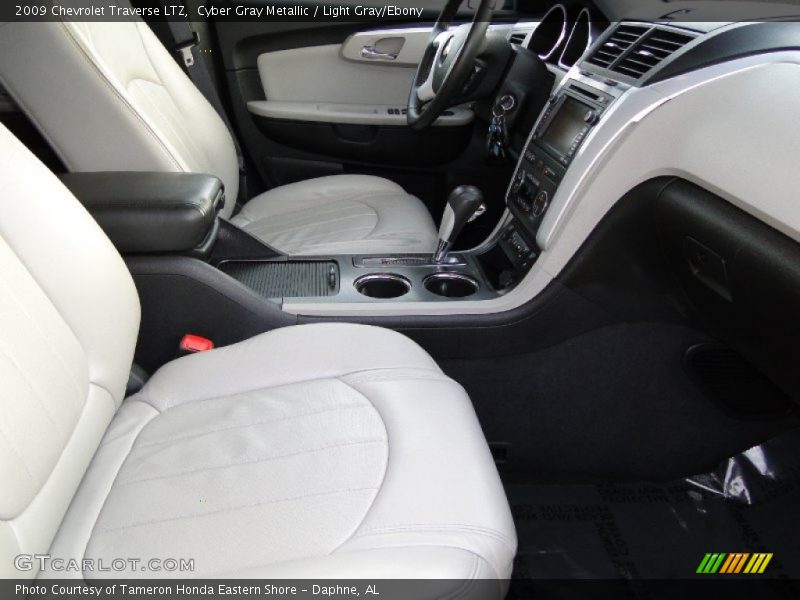 Cyber Gray Metallic / Light Gray/Ebony 2009 Chevrolet Traverse LTZ