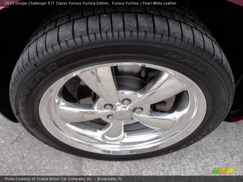  2010 Challenger R/T Classic Furious Fuchsia Edition Wheel