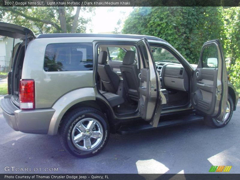 Light Khaki Metallic / Dark Khaki/Medium Khaki 2007 Dodge Nitro SLT