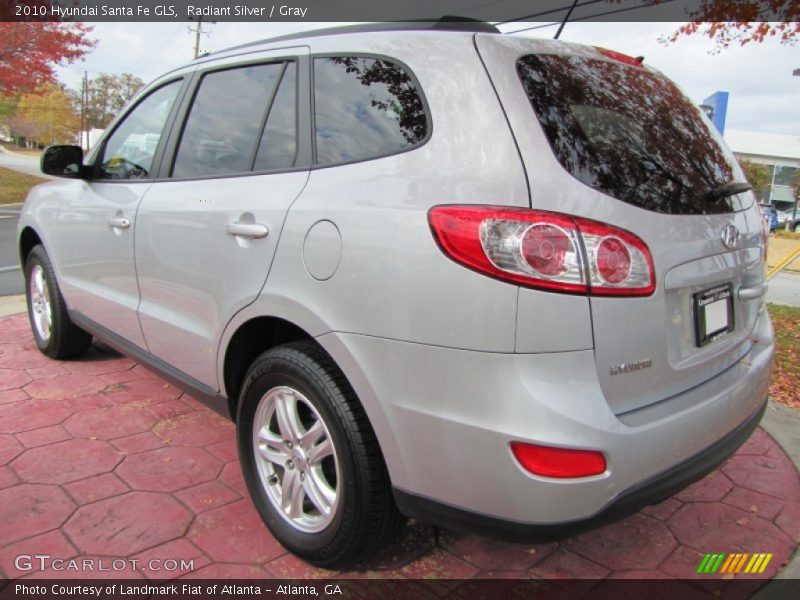Radiant Silver / Gray 2010 Hyundai Santa Fe GLS