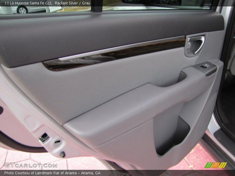 Radiant Silver / Gray 2010 Hyundai Santa Fe GLS