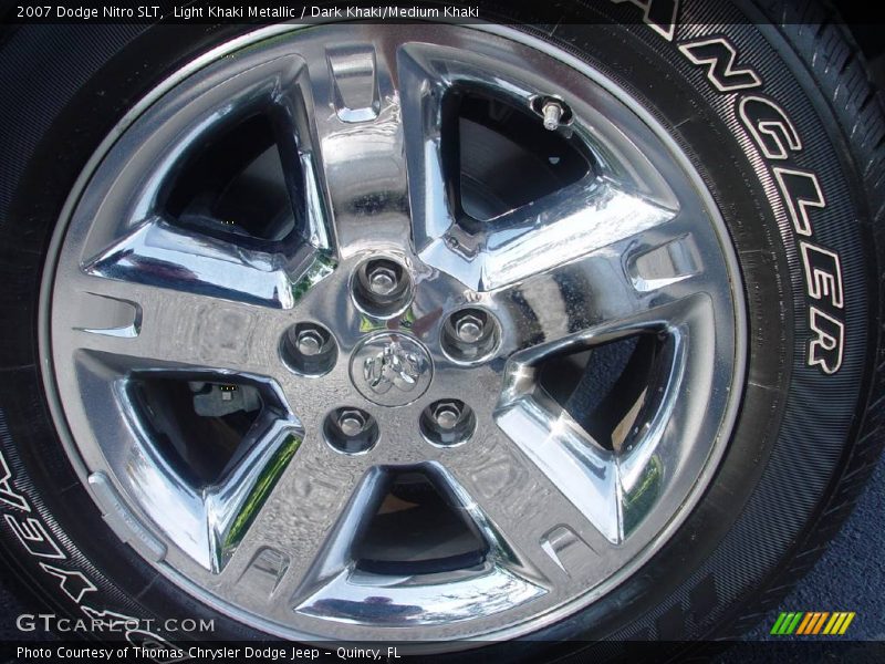 Light Khaki Metallic / Dark Khaki/Medium Khaki 2007 Dodge Nitro SLT