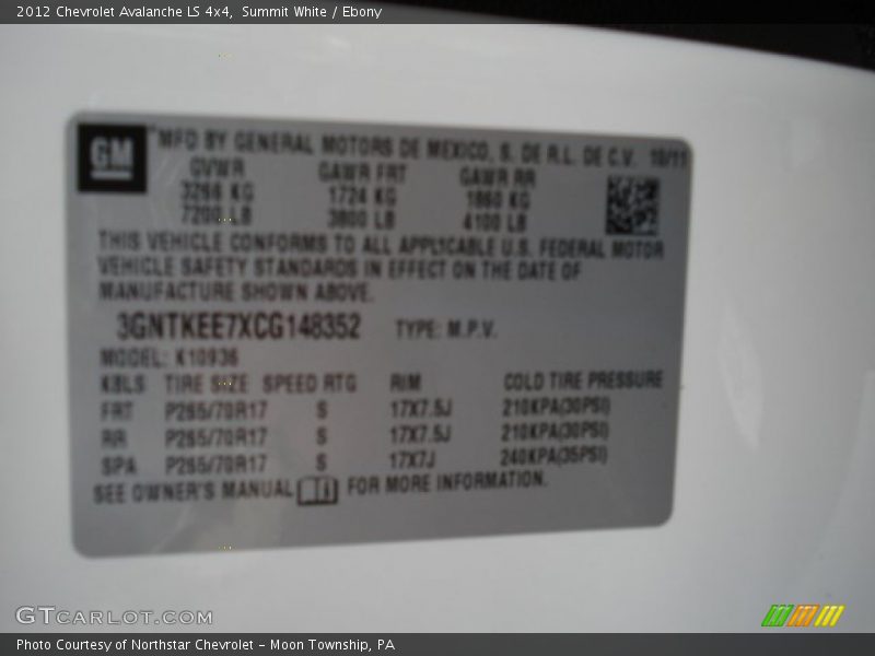 Summit White / Ebony 2012 Chevrolet Avalanche LS 4x4