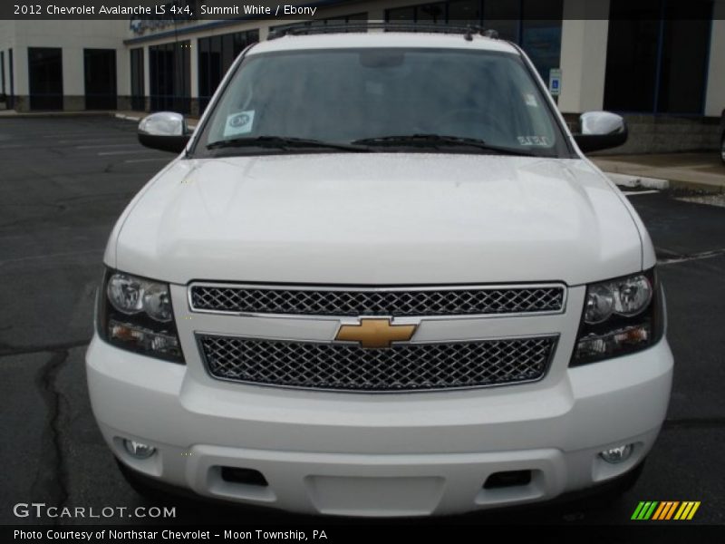 Summit White / Ebony 2012 Chevrolet Avalanche LS 4x4