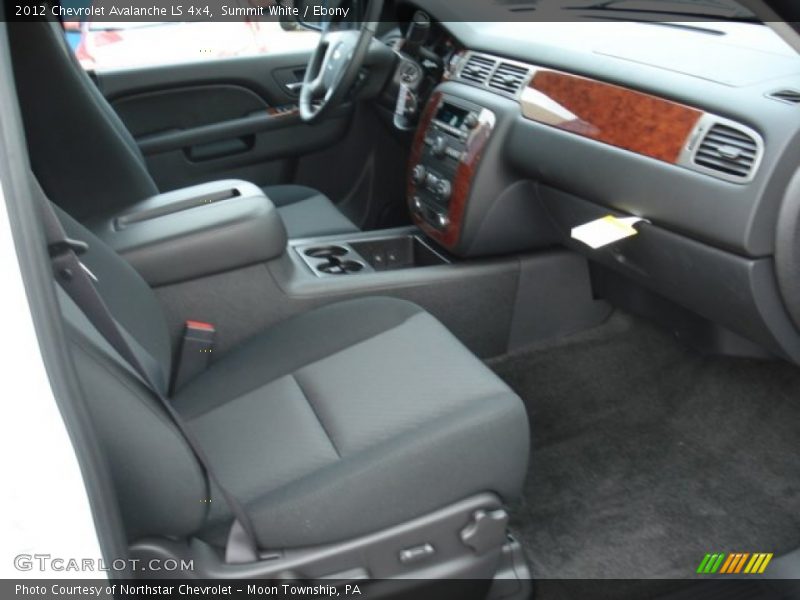 Summit White / Ebony 2012 Chevrolet Avalanche LS 4x4