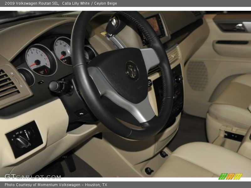 Calla Lilly White / Ceylon Beige 2009 Volkswagen Routan SEL