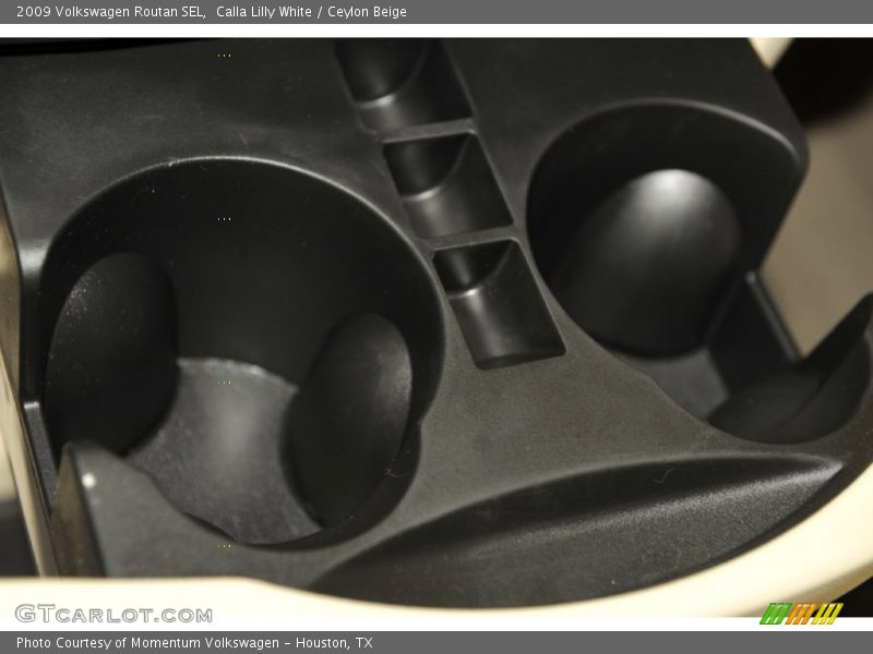 Calla Lilly White / Ceylon Beige 2009 Volkswagen Routan SEL