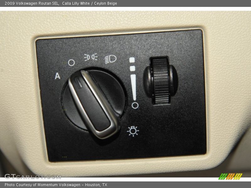 Calla Lilly White / Ceylon Beige 2009 Volkswagen Routan SEL