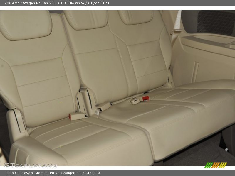 Calla Lilly White / Ceylon Beige 2009 Volkswagen Routan SEL