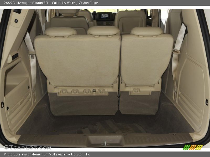 Calla Lilly White / Ceylon Beige 2009 Volkswagen Routan SEL