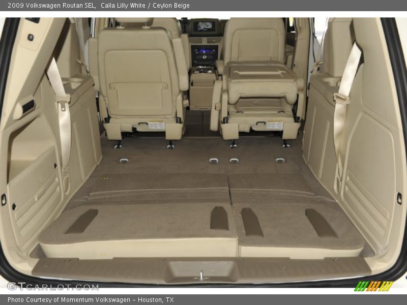 Calla Lilly White / Ceylon Beige 2009 Volkswagen Routan SEL