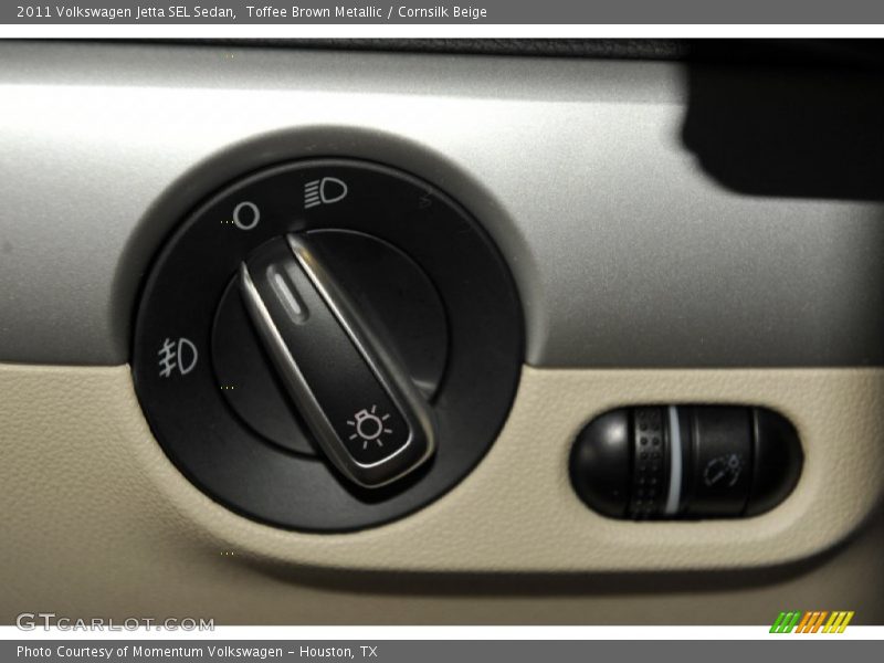 Toffee Brown Metallic / Cornsilk Beige 2011 Volkswagen Jetta SEL Sedan