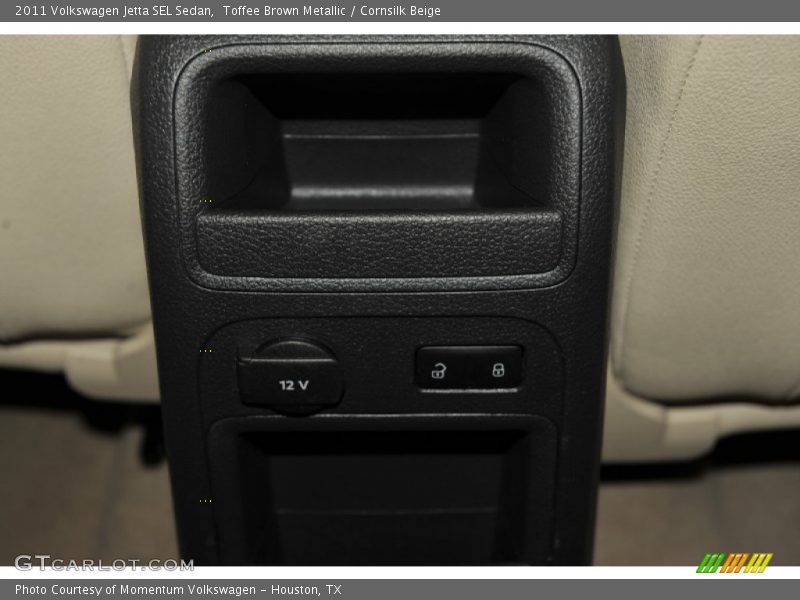 Toffee Brown Metallic / Cornsilk Beige 2011 Volkswagen Jetta SEL Sedan