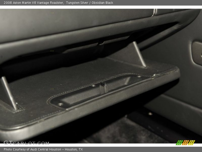 Tungsten Silver / Obsidian Black 2008 Aston Martin V8 Vantage Roadster