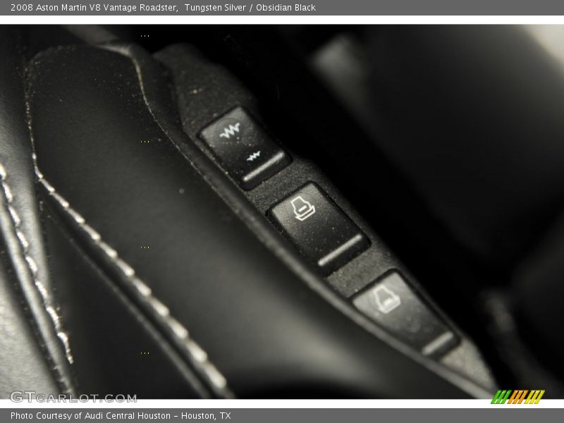 Tungsten Silver / Obsidian Black 2008 Aston Martin V8 Vantage Roadster