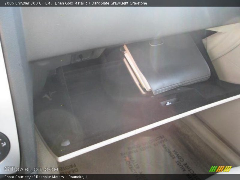 Linen Gold Metallic / Dark Slate Gray/Light Graystone 2006 Chrysler 300 C HEMI