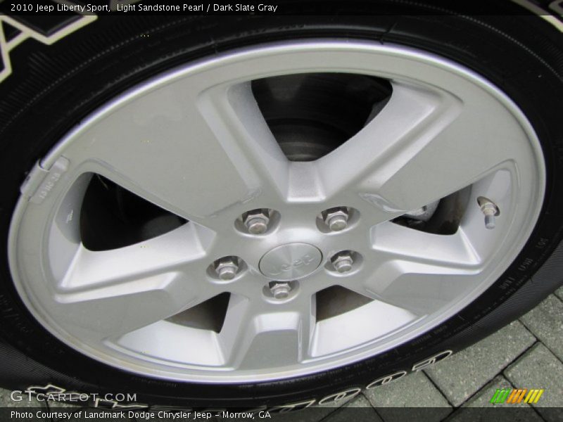 Light Sandstone Pearl / Dark Slate Gray 2010 Jeep Liberty Sport