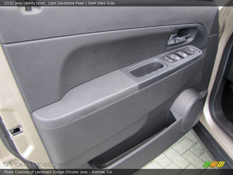 Light Sandstone Pearl / Dark Slate Gray 2010 Jeep Liberty Sport