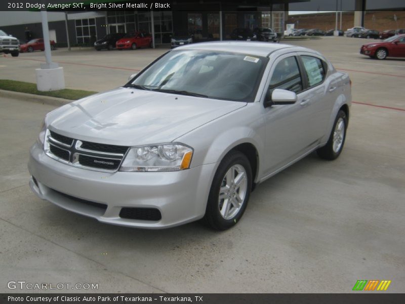 Bright Silver Metallic / Black 2012 Dodge Avenger SXT