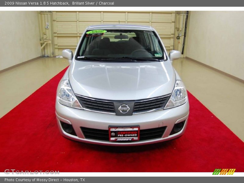 Brillant Silver / Charcoal 2009 Nissan Versa 1.8 S Hatchback