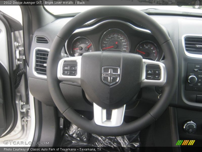 Bright Silver Metallic / Black 2012 Dodge Avenger SXT
