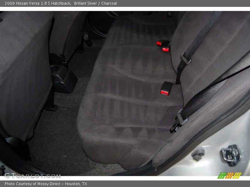 Brillant Silver / Charcoal 2009 Nissan Versa 1.8 S Hatchback
